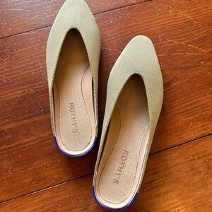 THE ALMOND DEMI- Rothy’s